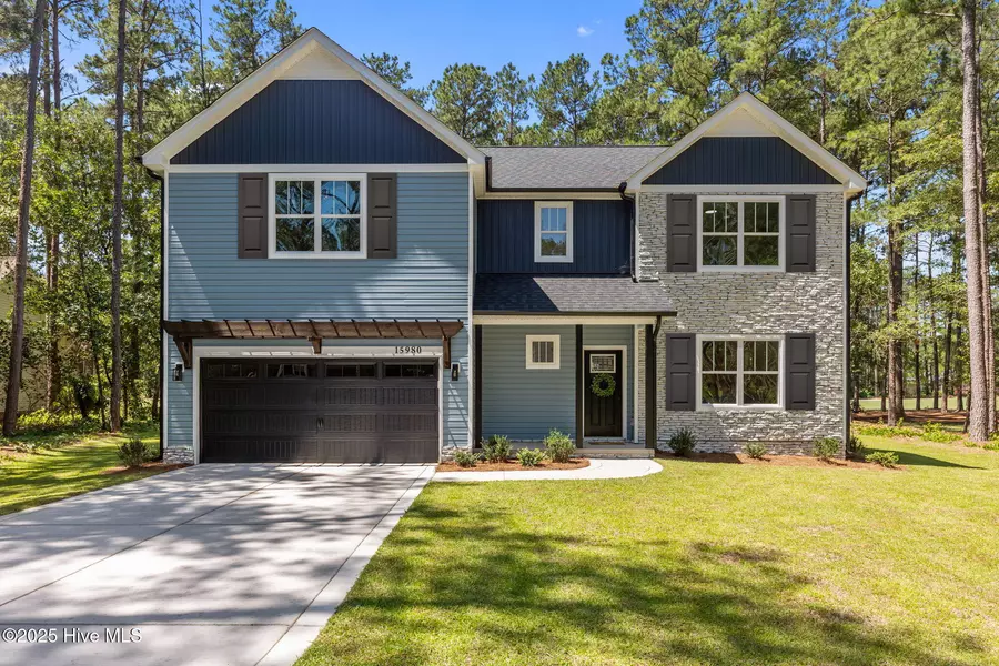 15980 Old Orchard CT, Wagram, NC 28396