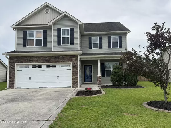 Jacksonville, NC 28546,720 Radiant DR