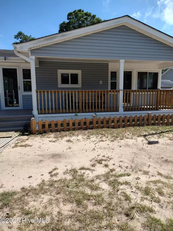 2887 Six Pence DR SW, Supply, NC 28462