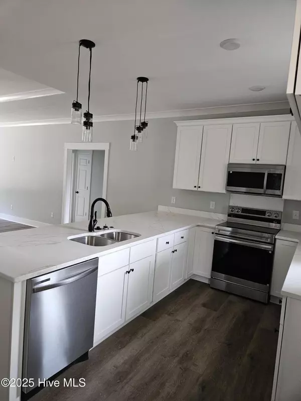 Ocean Isle Beach, NC 28469,7151 Dale AVE SW