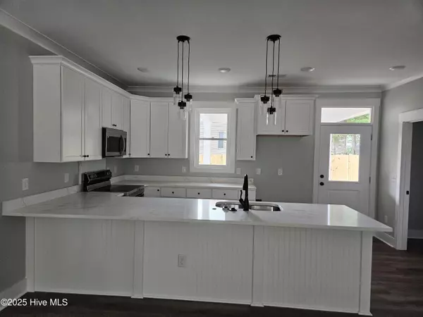 Ocean Isle Beach, NC 28469,7151 Dale AVE SW