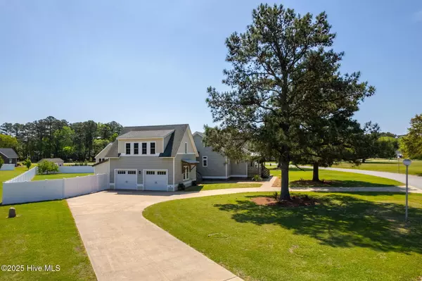 Point Harbor, NC 27964,102 Somerset CT