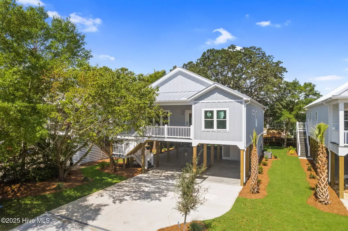 Oak Island, NC 28465,151 NE 33rd ST