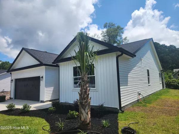 Calabash, NC 28467,1013 High Point AVE SW