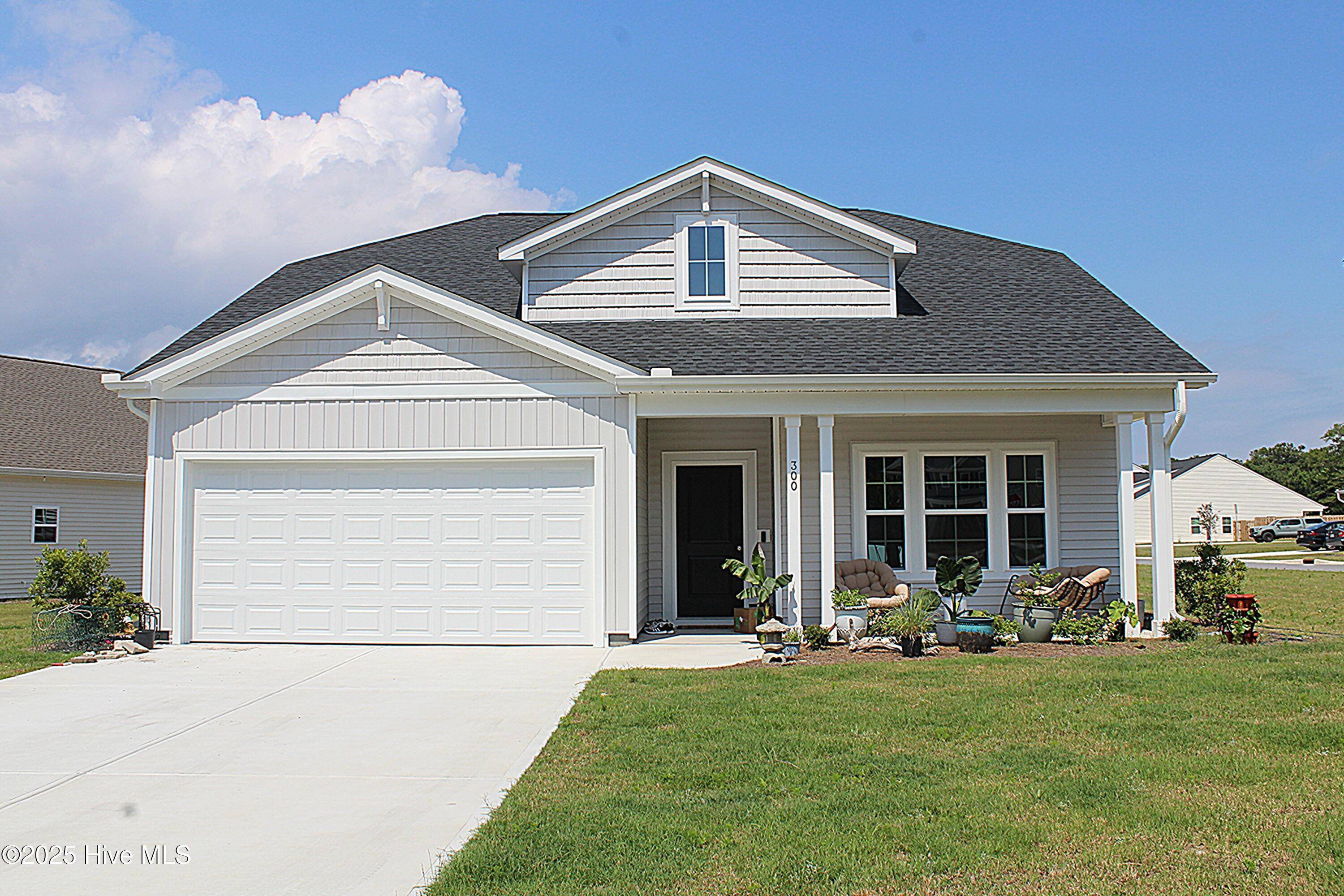 300 Ruby Baird DR, Sneads Ferry, NC 28460