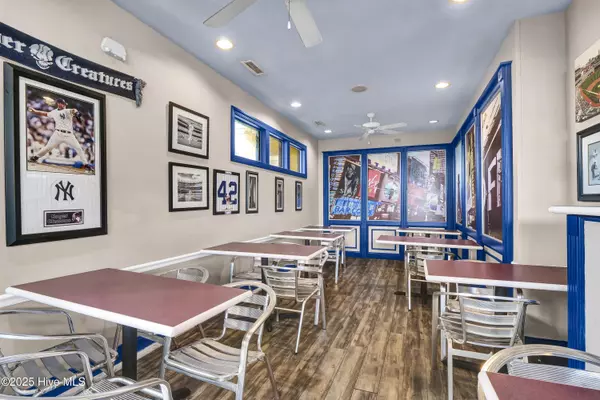 Surf City, NC 28445,206 N Topsail DR