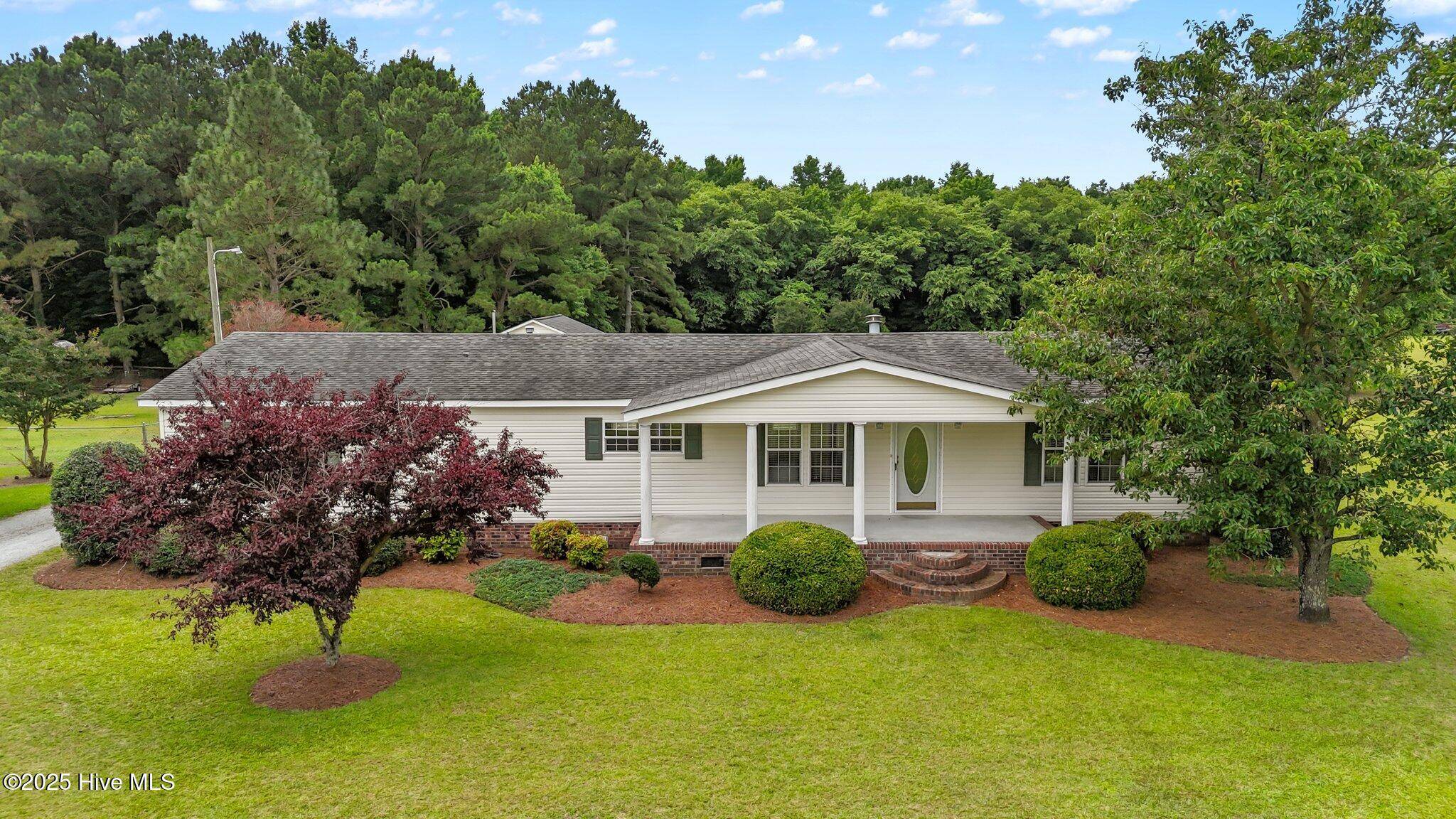 Hookerton, NC 28538,484 Brick Kitchen RD