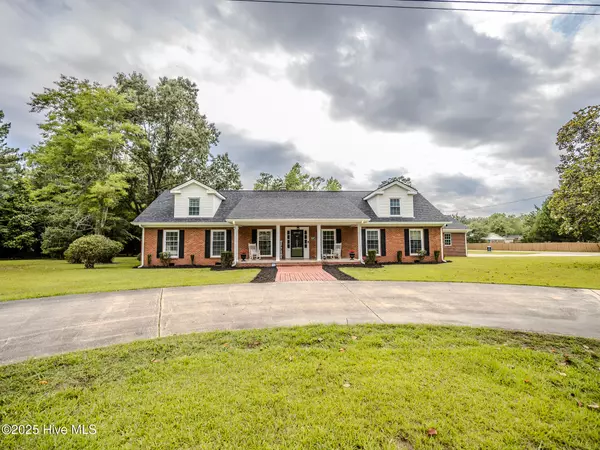 Lumberton, NC 28360,5307 Fayetteville RD