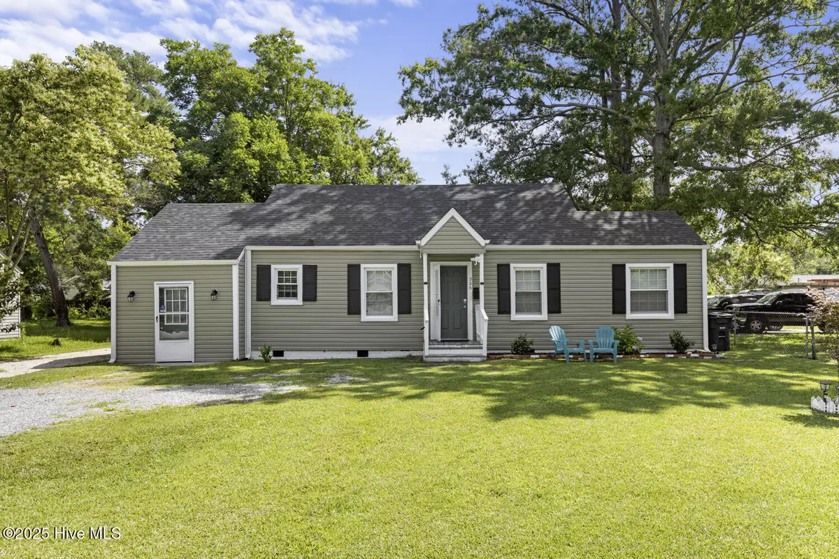Jacksonville, NC 28540,206 Sherwood RD
