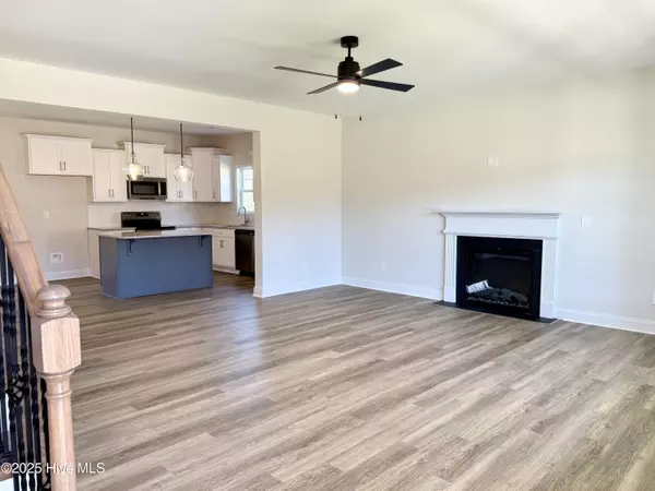3898 Blackhills RD, Fayetteville, NC 28311