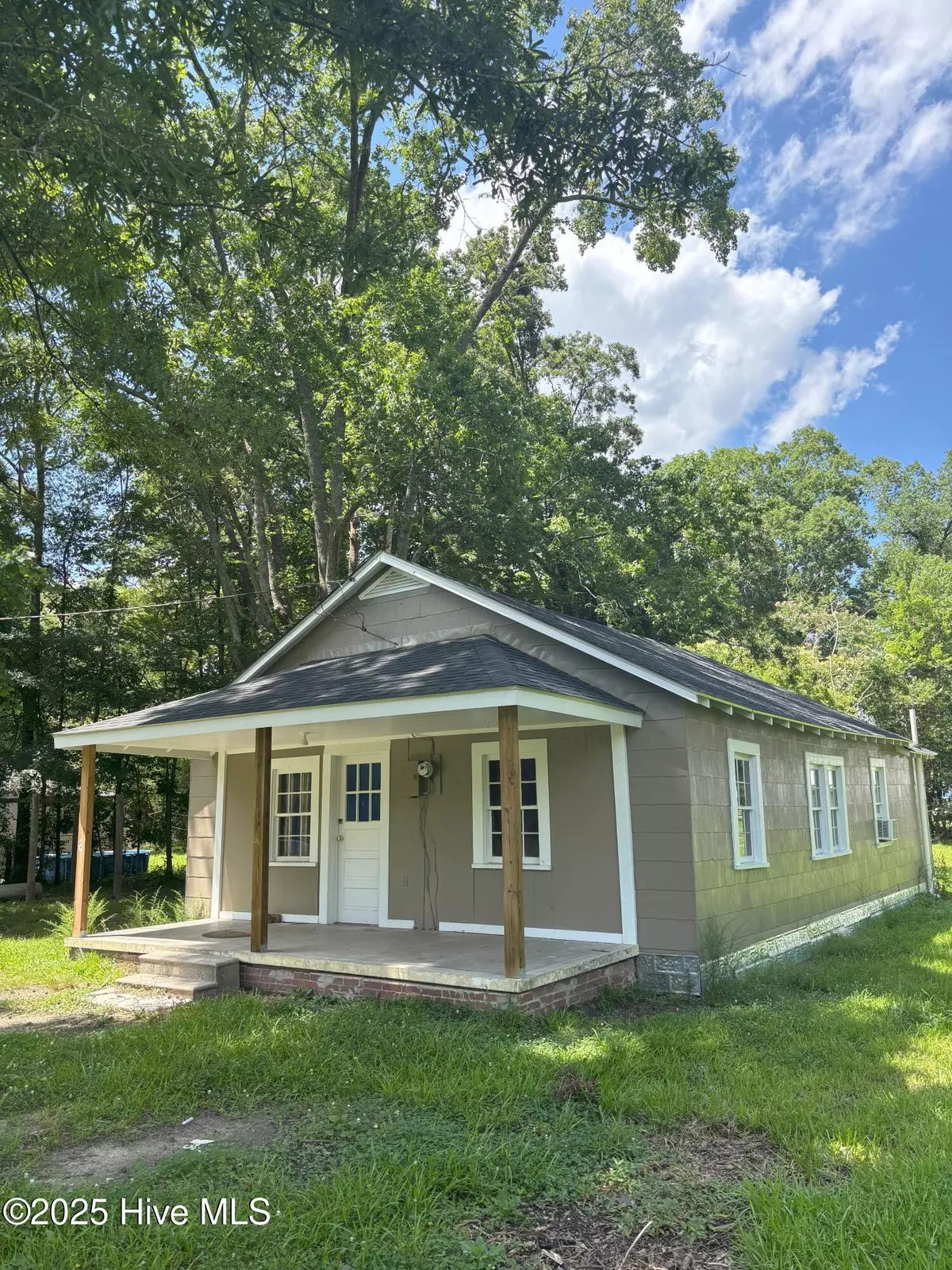Plymouth, NC 27962,105 Cranberry ST
