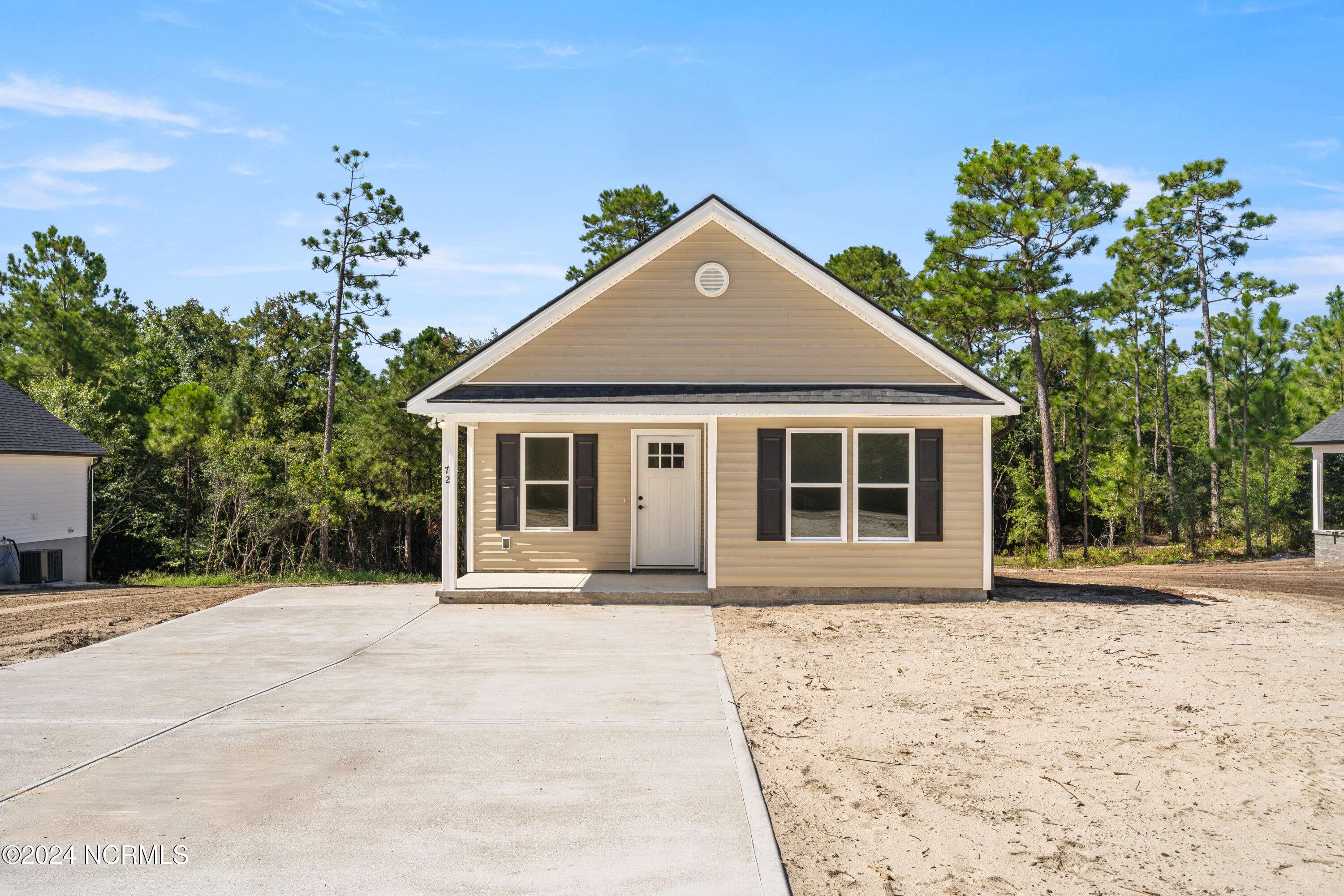 72 S Greensboro RD, Southport, NC 28461