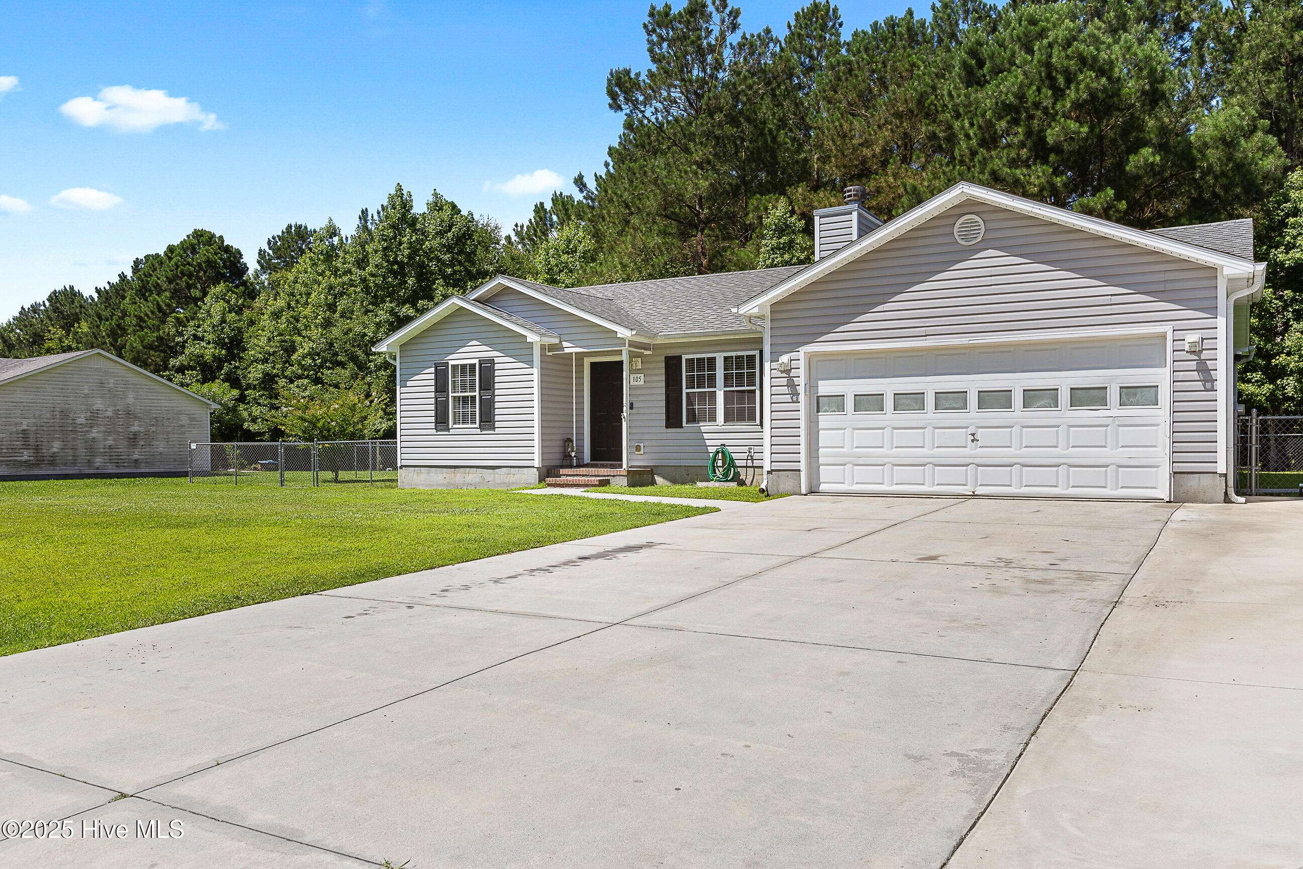 Jacksonville, NC 28540,105 Ellen CT