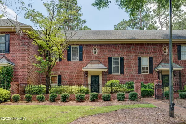 1914 Colleton CT, Wilmington, NC 28403