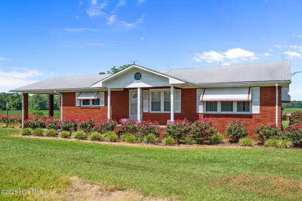 Kinston, NC 28504,439 Vine Swamp RD