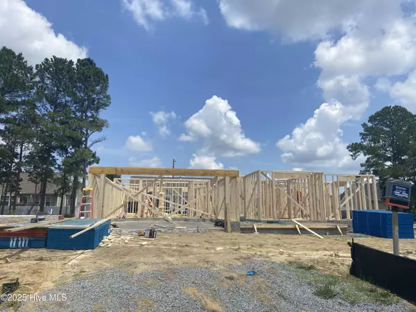 2109 Rhinestone DR, Winterville, NC 28590