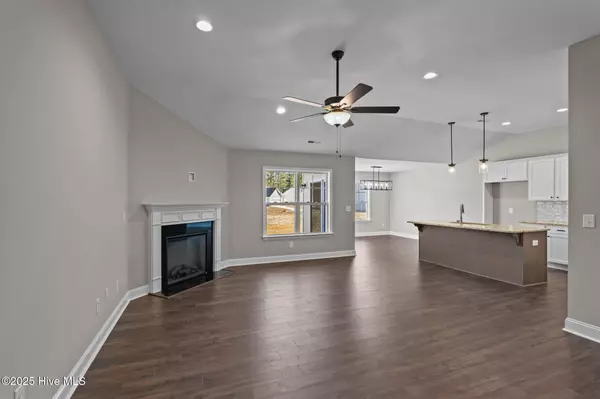 Winterville, NC 28590,2109 Rhinestone DR