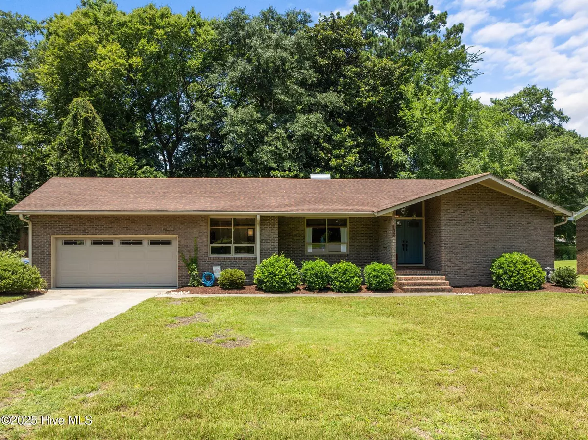 Greenville, NC 27858,102 Brinkley RD