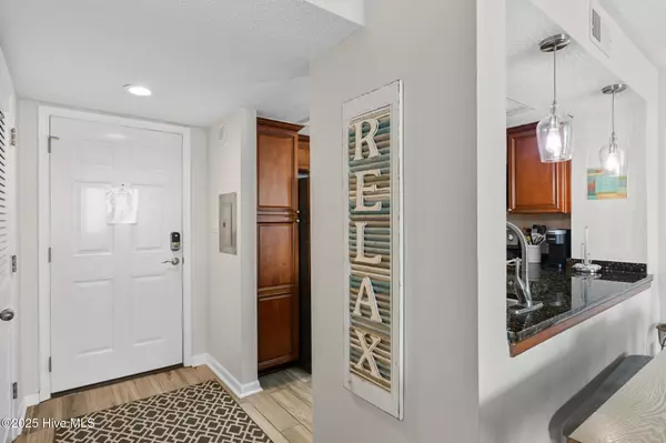 North Topsail Beach, NC 28460,2000 New River Inlet RD #Unit 3513