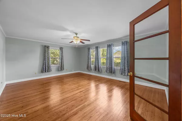 Vanceboro, NC 28586,203 James ST