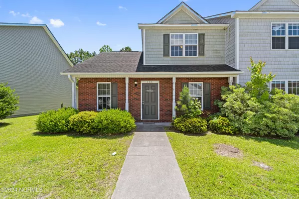 206 Streamwood DR, Jacksonville, NC 28546