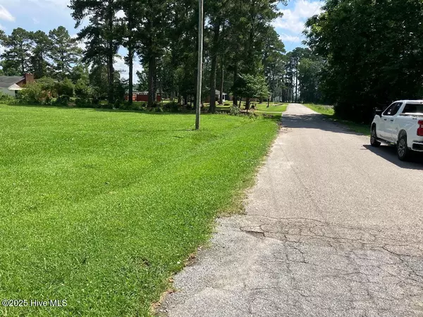 Grimesland, NC 27837,0 Pitt ST
