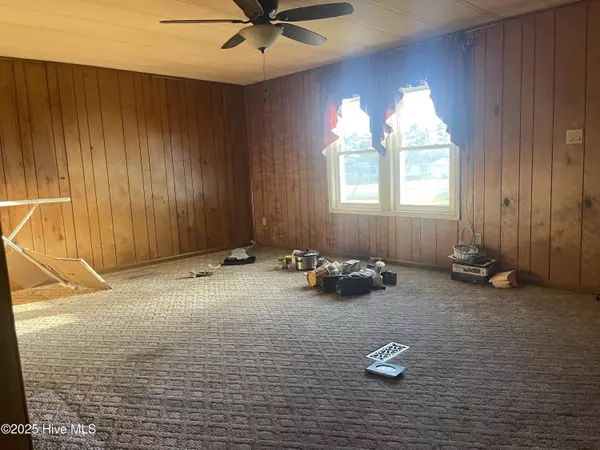 Chocowinity, NC 27817,2537 Whichards Beach RD