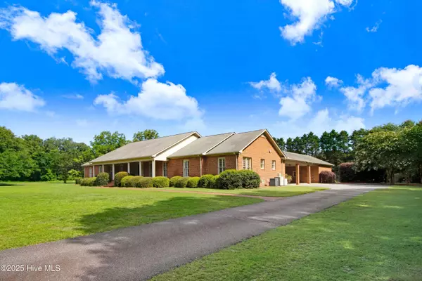 Kinston, NC 28504,3509 Lakeview TRL
