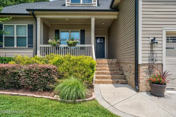 Zebulon, NC 27597,109 Box Elder WAY