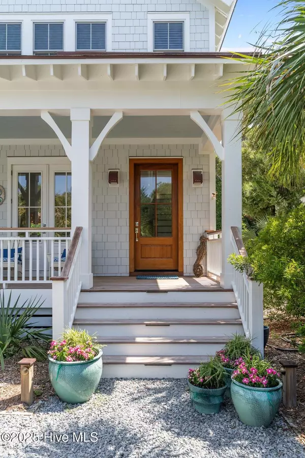Bald Head Island, NC 28461,601 Kinnakeet WAY