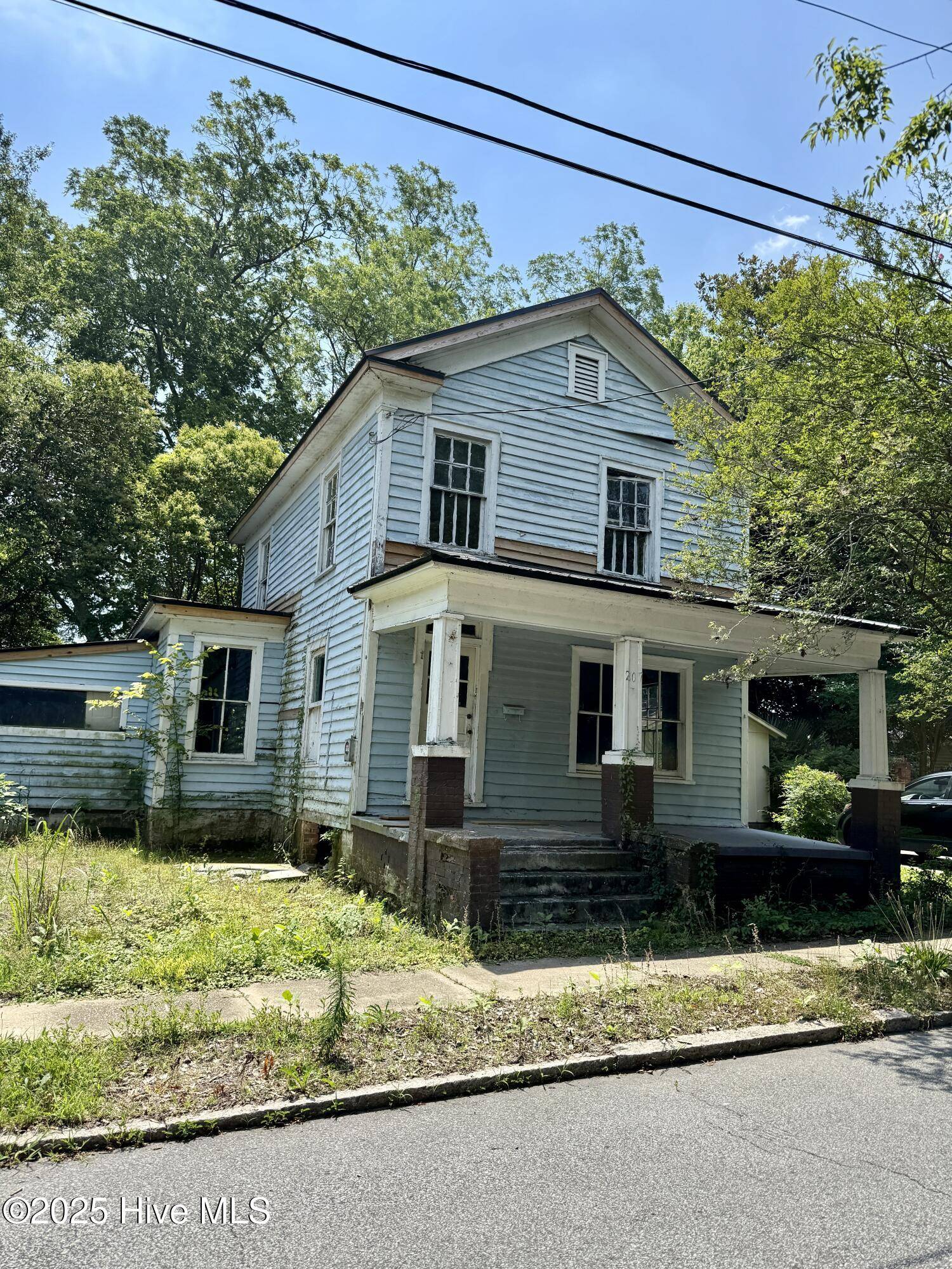 207 N Pierce ST, Washington, NC 27889