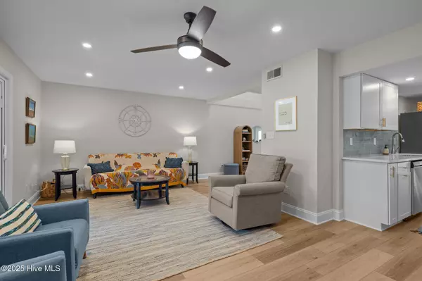 Pine Knoll Shores, NC 28512,130 Salter Path RD #73-N