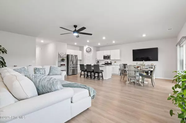 Ocean Isle Beach, NC 28469,955 Bourne DR SW