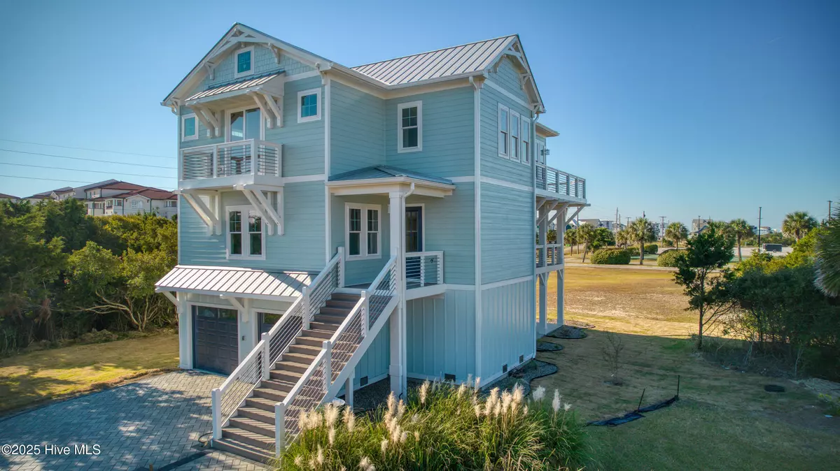 North Topsail Beach, NC 28460,6 Cape LN