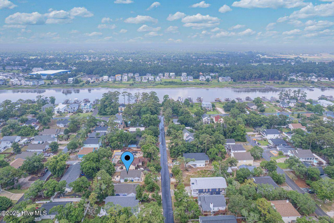 Oak Island, NC 28465,227 NE 38th ST