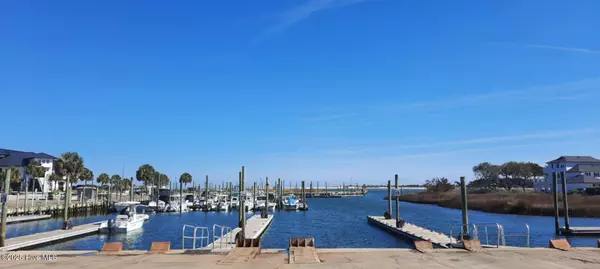 Wilmington, NC 28409,801 Paoli CT #25' Dry Slip D-17