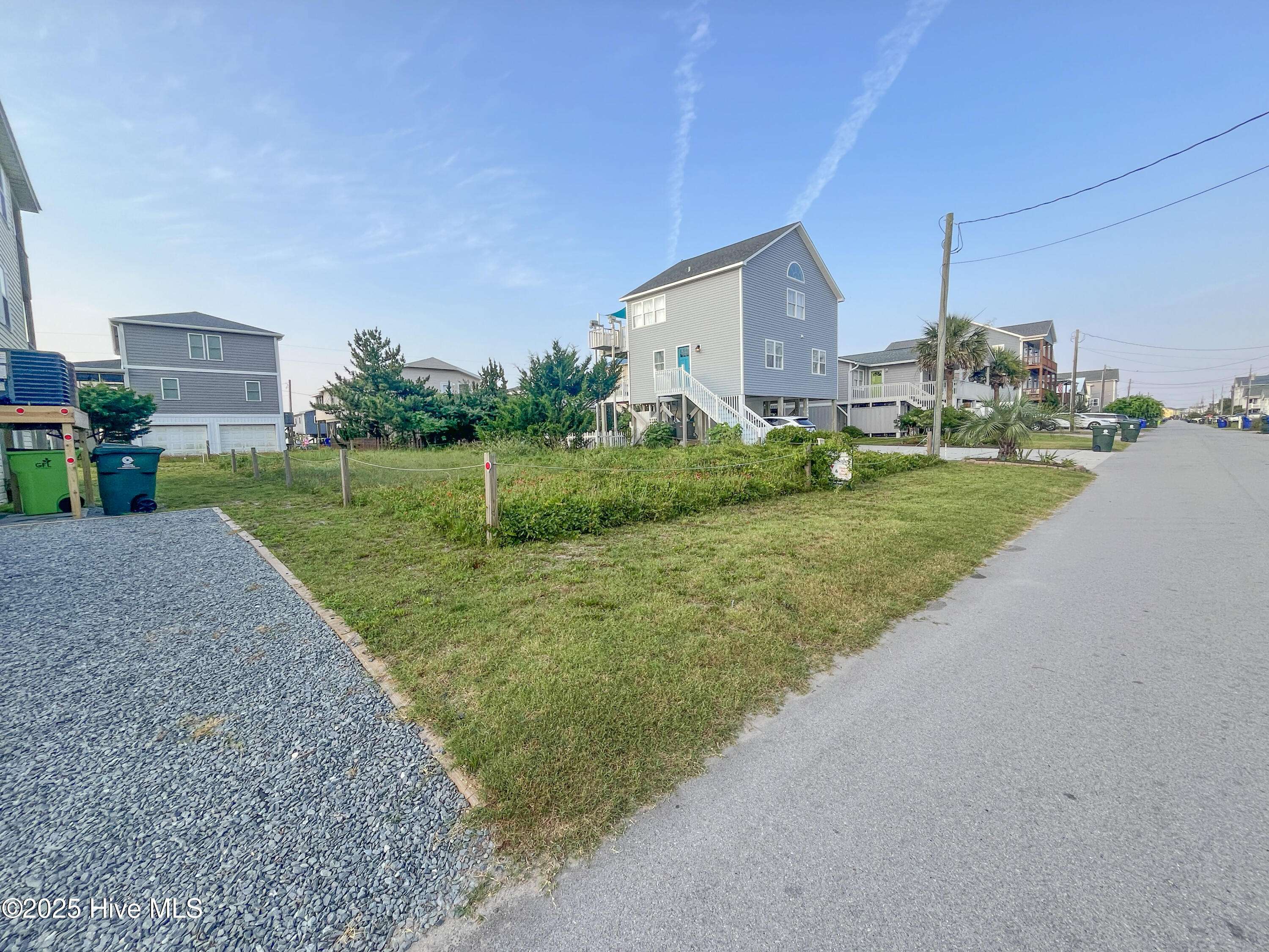Surf City, NC 28445,1422 N Topsail DR
