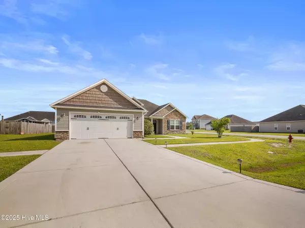 Jacksonville, NC 28546,206 Riverstone CT