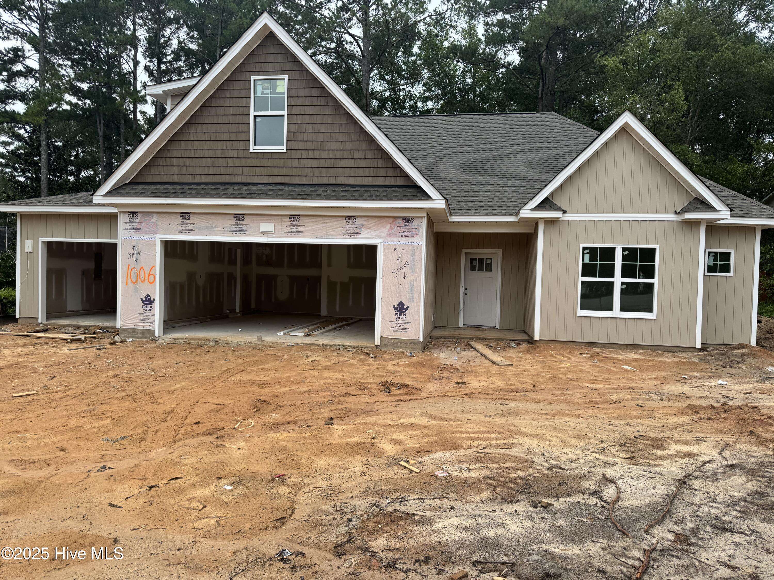1006 E Prospect AVE, Raeford, NC 28376