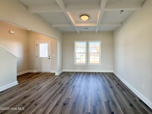 Hubert, NC 28539,911 Wild Azalea WAY