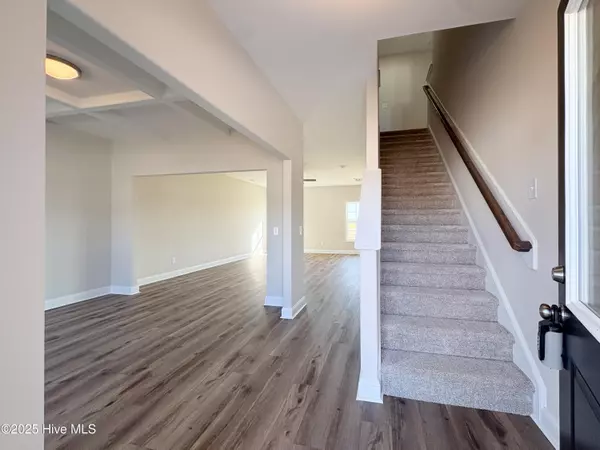 Hubert, NC 28539,911 Wild Azalea WAY