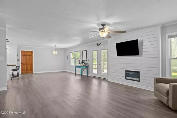 Morehead City, NC 28557,116 Hodges ST