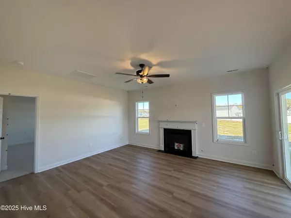 Smithfield, NC 27577,76 Tuskeegee DR