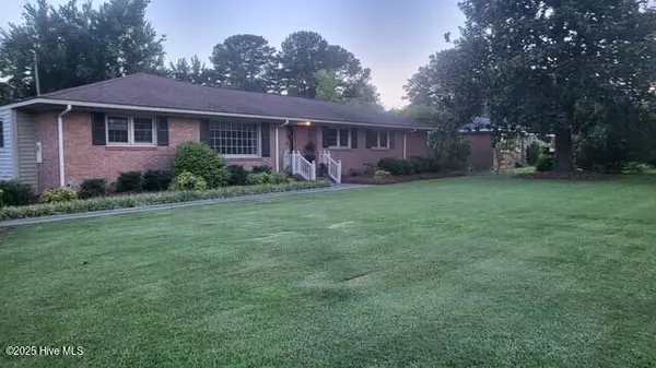 Kinston, NC 28504,2262 Old Oak RD