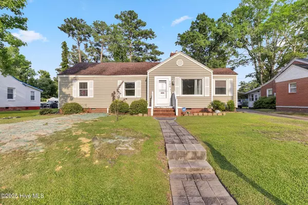104 W Bayshore BLVD, Jacksonville, NC 28540
