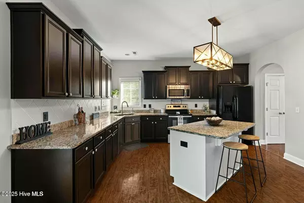 Sneads Ferry, NC 28460,136 Old Millstone Landing LN
