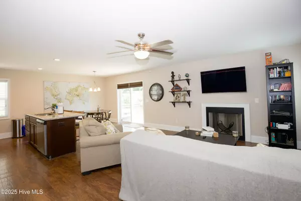 Southern Pines, NC 28387,305 N Saylor ST