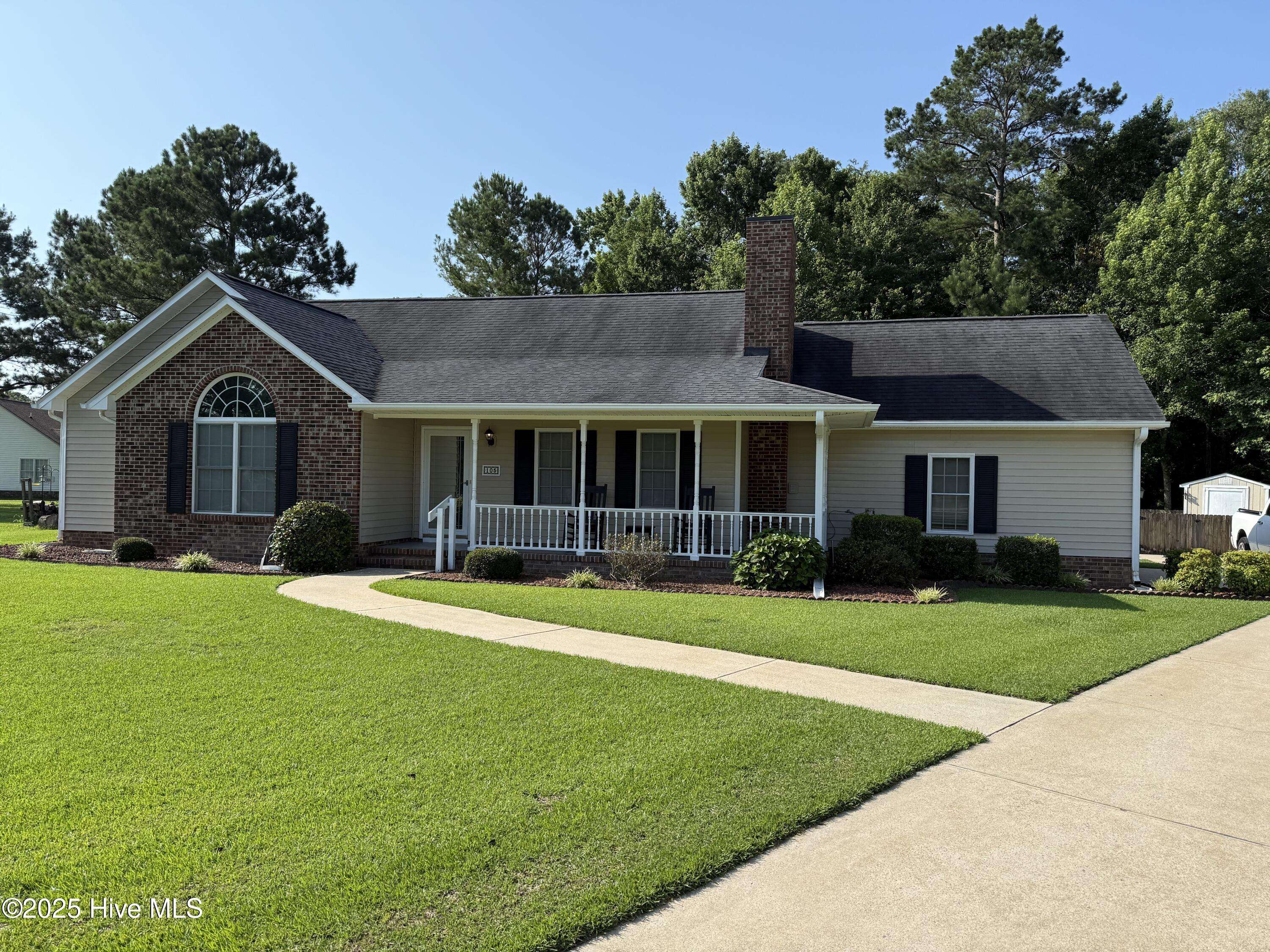 Newport, NC 28570,105 White Doe CT
