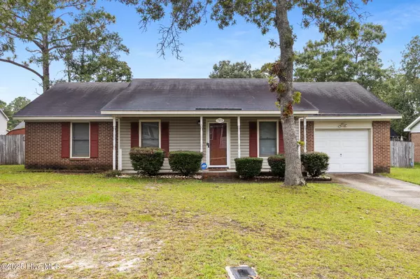 7313 Pebblebrook DR, Fayetteville, NC 28314