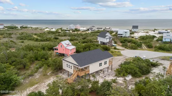 Cedar Island, NC 28520,113 Sandy Landing RD